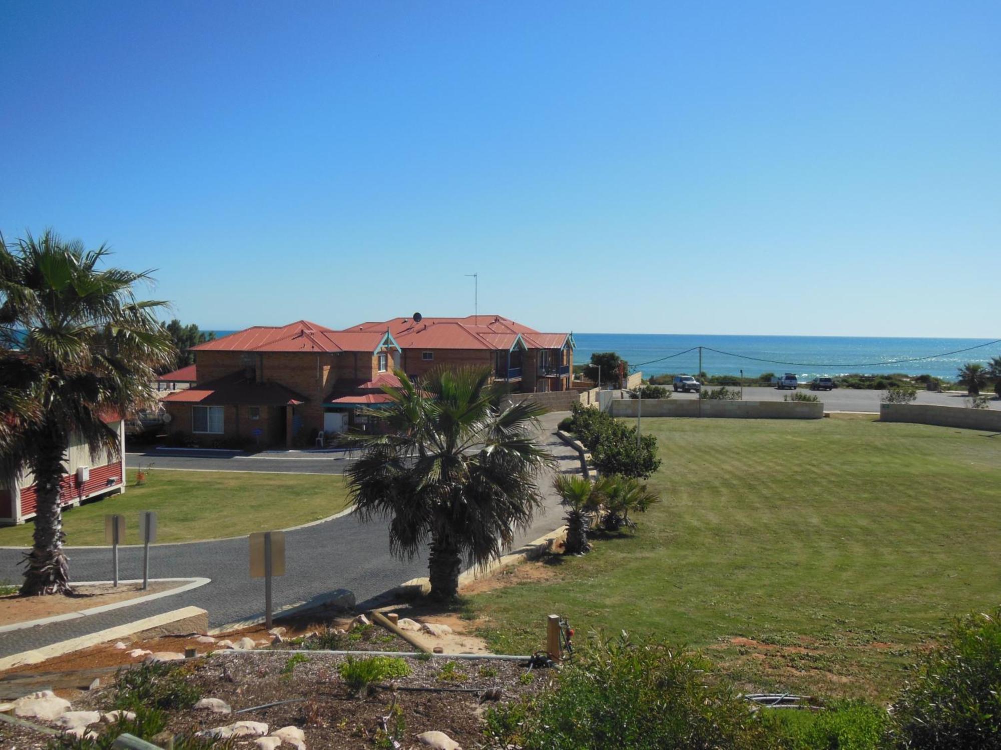 Seaspray Beach Holiday Park Донгара Экстерьер фото